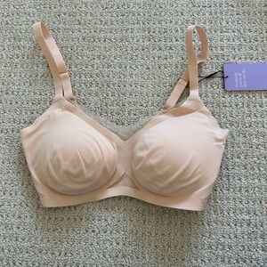 Honeylove Liftwear Seamless Wireless Crossover Bra 36B/C